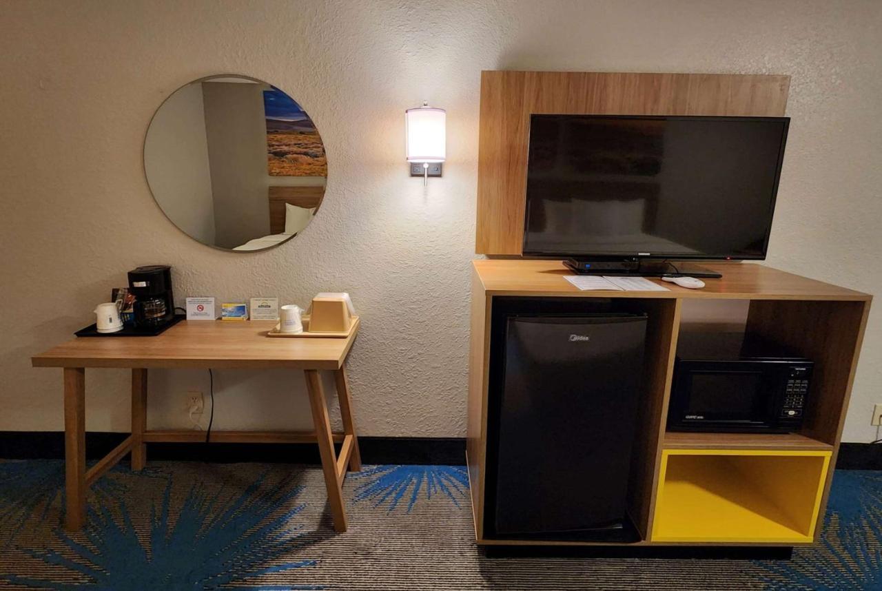 Days Inn By Wyndham Tucumcari Εξωτερικό φωτογραφία